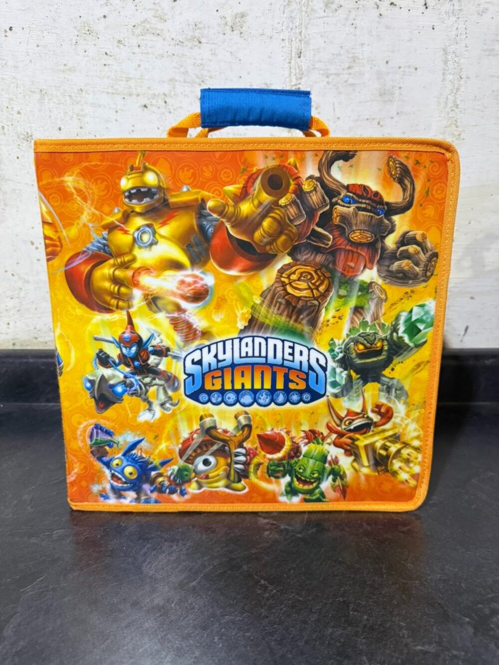 Gaming Storage Skylanders Giants Figure Carry and Display Case Orange Blue 2012
